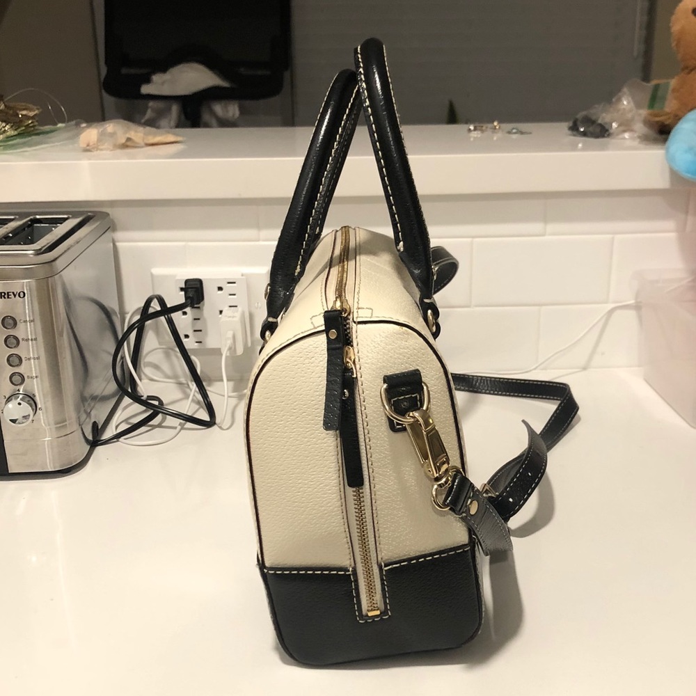 Kate Spade Purse - Picture 3 of 6
